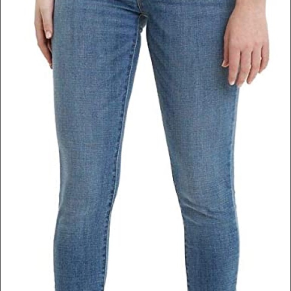 LEVI’S 711 SKINNY JEANS